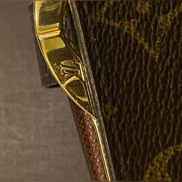 Louis Vuitton Vintage Viennois Wallet with Kisslock. Authentic and rare. - Picture 6 of 17